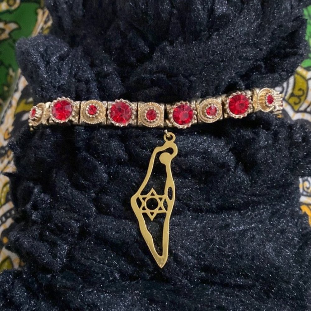 map of Israel bracelet w. ruby red rhinestones + gold on elastic